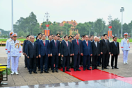Party, State leaders pay tribute to President Ho Chi Minh